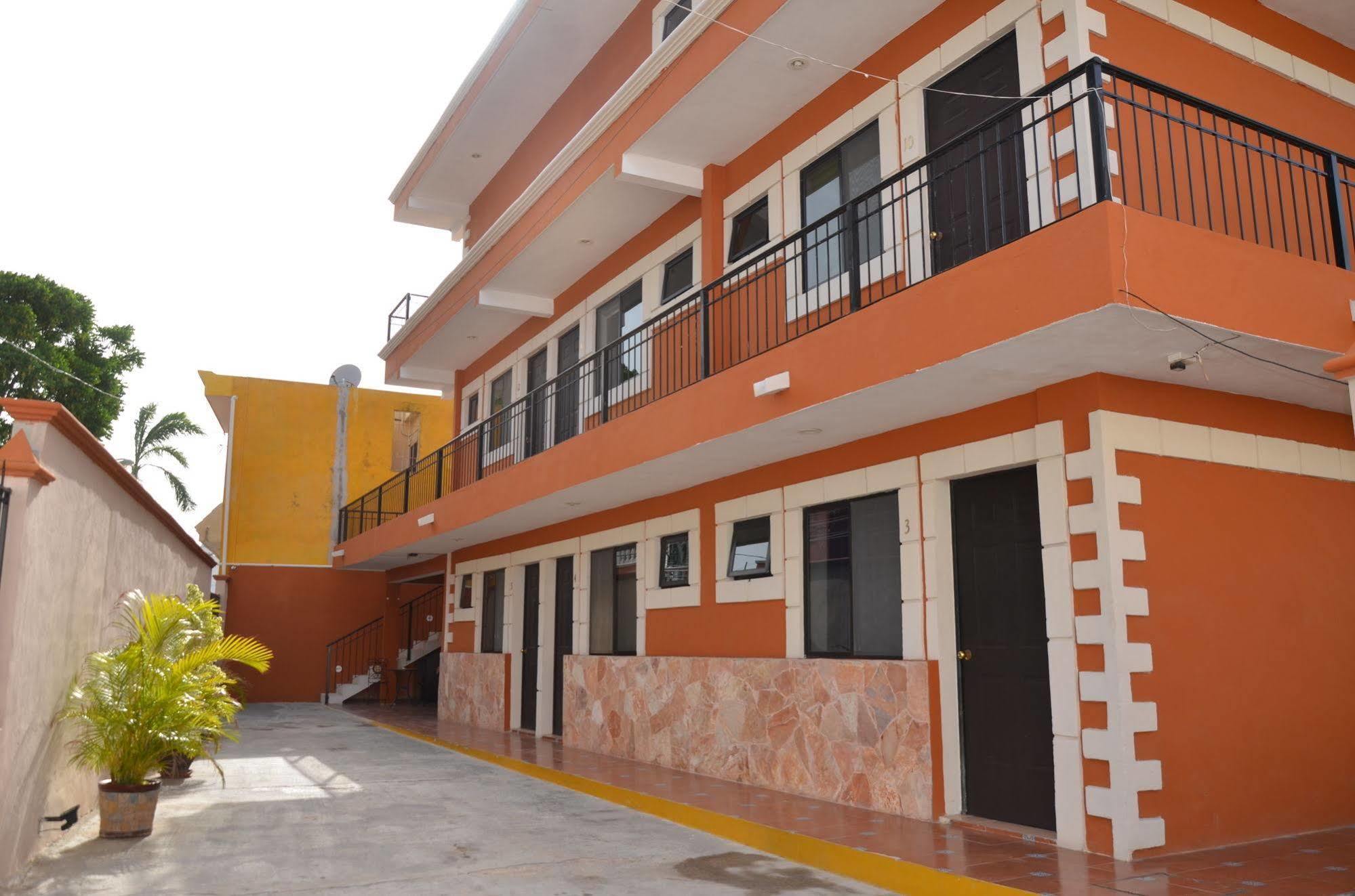 Terracota Corner Rooms Campeche Exterior photo